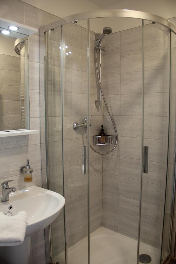 Prachov Apartmany U Zvonicky מראה חיצוני תמונה
