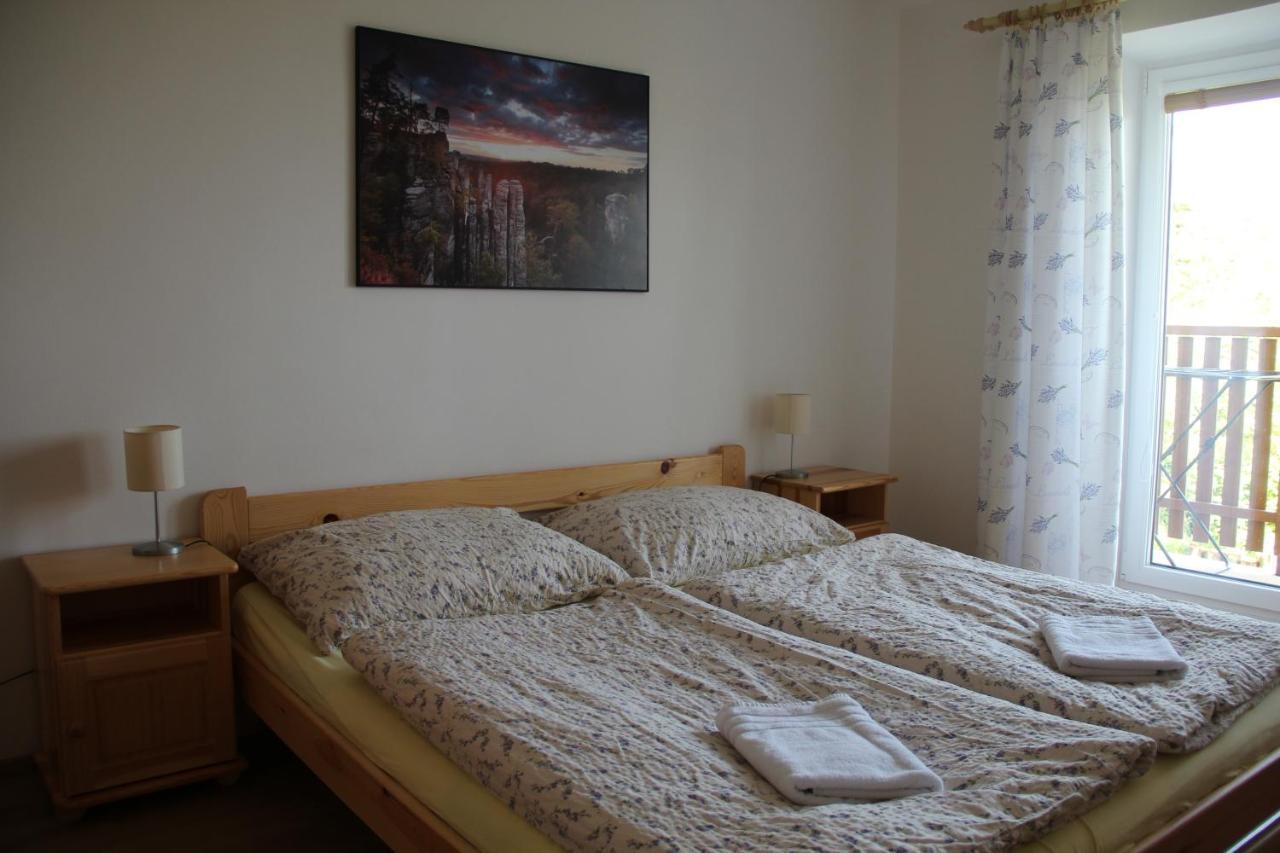 Prachov Apartmany U Zvonicky מראה חיצוני תמונה